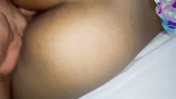 Le Chupo El Ano A Mi Vecinita Susy Le Dejo Mucha Saliva En El Ano Para Lubricar Bien Mientras Le Meto Los Dedos El Su Húmeda Vagina Apretada thumbnail