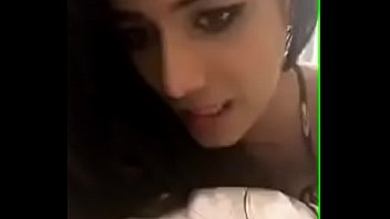Poonam Panday On Live Video Chat With Her Fans She Is More Sexy When Is On Her Bed Must Watch Till The End thumbnail