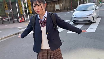 純粋無垢な花丸笑顔がおっぱいをいじられた途端艶っぽい大人の表情へ…潮で卑猥な音を奏でるぐっちょぐちょパイパンま●こに生チン突き立て美尻&美乳を堪能!キツキツ膣内に中出し1発目!! Part1 Xgd Wgras thumbnail