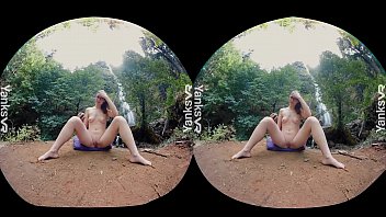 Amateur Lesbian Babes From Yanks Vr Endza And Sierra Are Gorgeous While They Make Out In Front Of Waterfall In This Hot 3d Video thumbnail