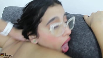 Grabo A Mi Hermanastra Y A Cambio De No Mostrar El Video Me Deja Follar Su Rico Y Delicioso Culo thumbnail