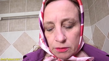 Ugly Skinny 72 Years Old Grandma Takes A Soapy Shower Prolapse Her Big Cervix And Peeing In The Bathtub thumbnail